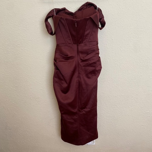 HOUSE OF CB 'Rhoda' Raisin Off Shoulder Corset Dress wine NWOT size M - Picture 10 of 14